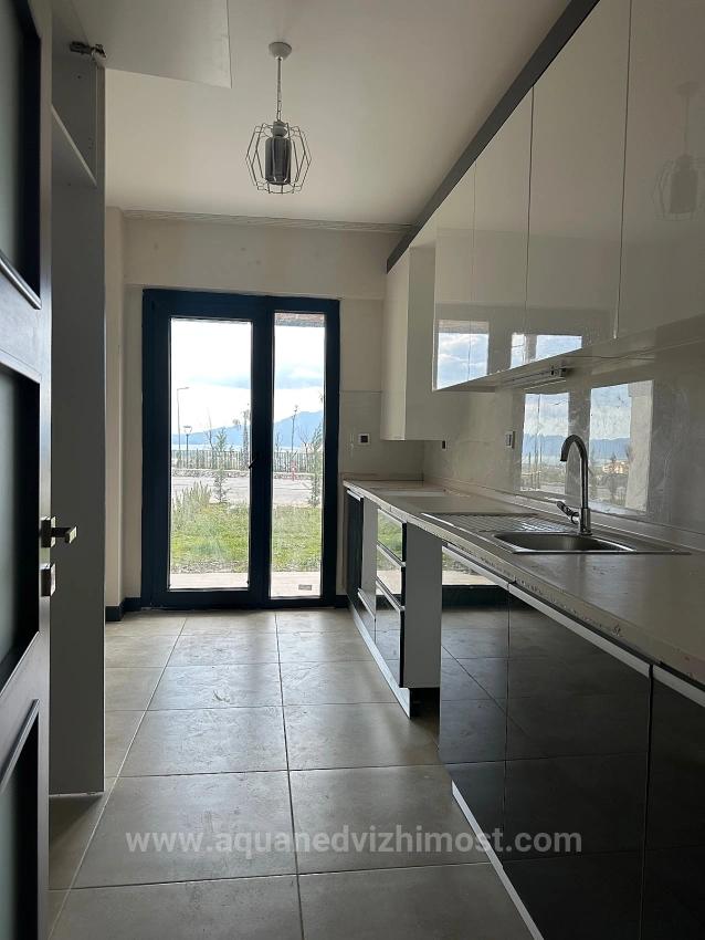 2+1-Zimmer-Wohnung In Köyceğiz Zu Vermieten, Erdgeschoss, Alle Zimmer Klimatisiert, In Einer Wohnanlage Mit Zugangskontrolle.