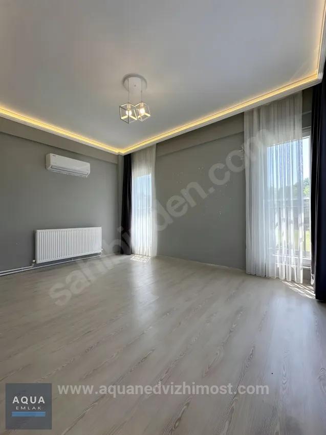 Freistehende Villa Mit 4+1 Schlafzimmern, Pool Und Wärmepumpe In Köyceğiz Zu Vermieten