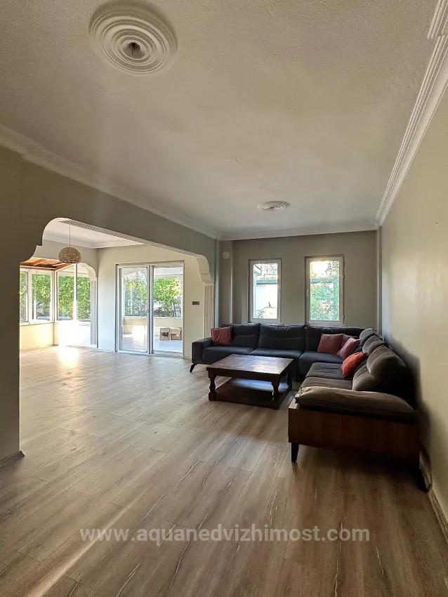 Im Zentrum Von Köyceğiz Und Innerhalb Der Anlage 5 Zimmer 1 Salon Zur Miete Haus