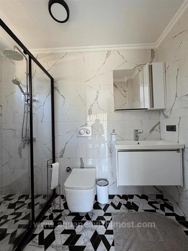 Freistehende Villa Mit 4+1 Bädern In Köyceğiz Zu Vermieten. Alle Zimmer Klimatisiert.