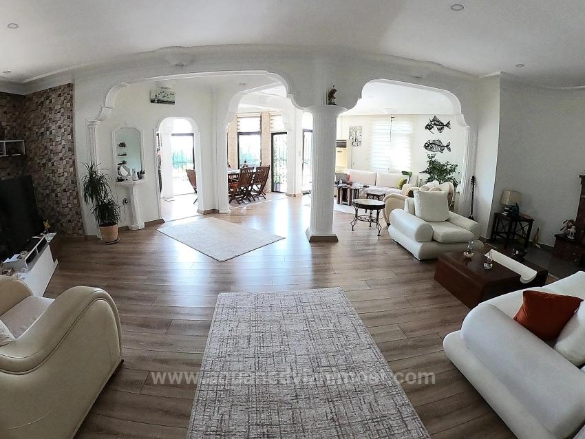 Luxusvilla Mit Pool Auf 1458 M² Grundstück Zum Verkauf In Köyceğiz