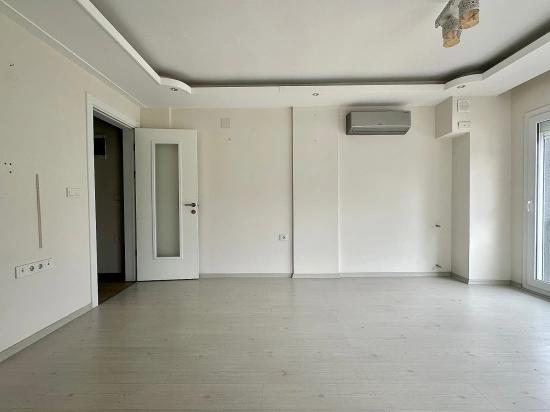 Drei Klimatisierte 3+1-Maisonette-Wohnungen Im Stadtzentrum Von Köyceğiz Zu Vermieten.