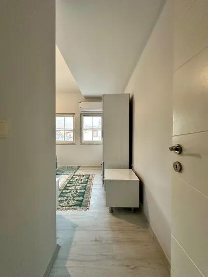 Im Zentrum von Köyceğiz klimatisiert und möbliert Duplex 3+1 Wohnung