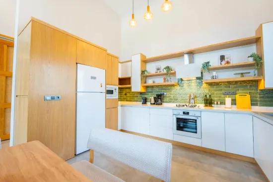 Köyceğiz Beyobası Stadtteil möbliert mit Pool zu vermieten freistehende Villa