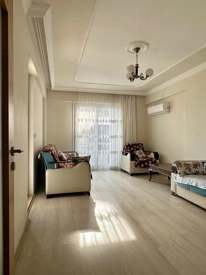 Wohnung Zur Miete Im Stadtzentrum Von Köyceğiz. Erdgeschoss, 2+1 Schlafzimmer, Geschlossene Küche Und Klimaanlage.