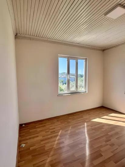 In Zeytinalanı Mahallesi, Spacious 3+1 Flat For Rent In Köyceğiz.