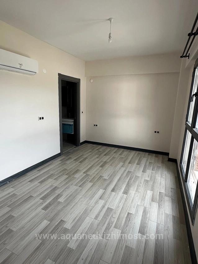 2+1 Apartment For Rent In Köyceğiz, 2Nd Floor, All Rooms Air-Conditioned, Within A Complex