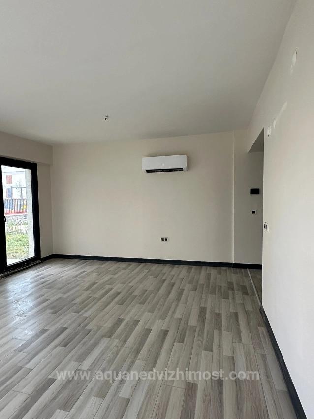 3+1 Apartment For Rent In Köyceğiz, Ground Floor, All Rooms Air-Conditioned, Within A Gated Community.