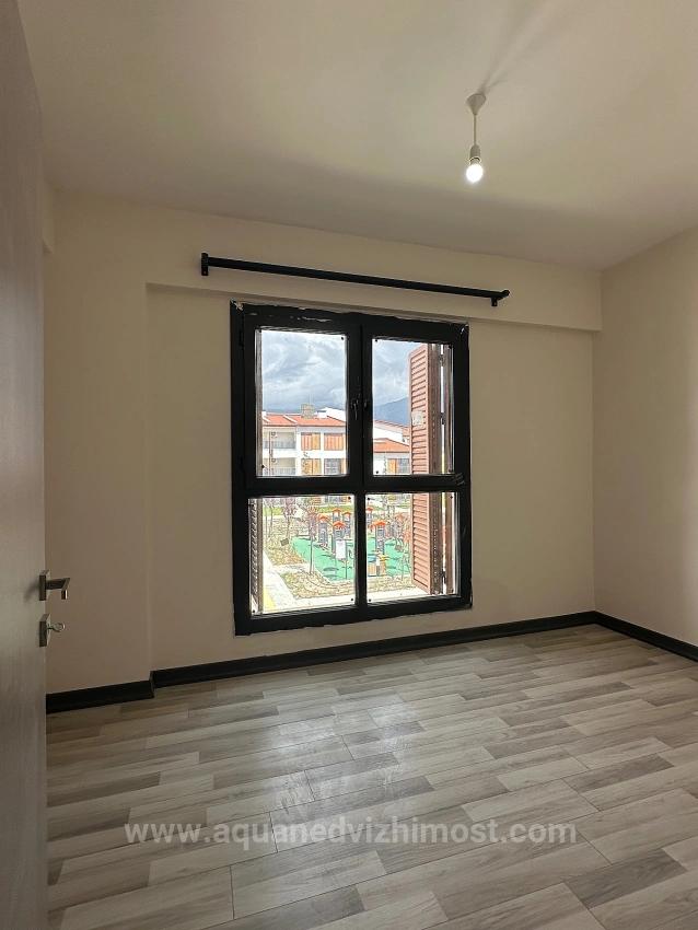 3+1 Apartment For Rent On The 2Nd Floor In A Gated Community In Köyceğiz, All Rooms Are Air-Conditioned.