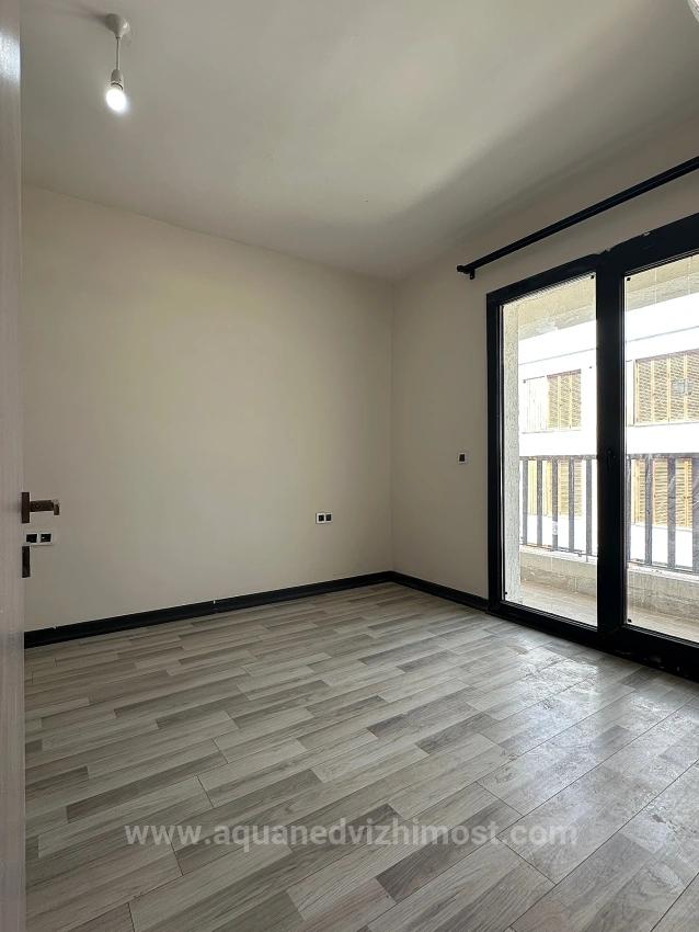 3+1 Apartment For Rent On The 2Nd Floor In A Gated Community In Köyceğiz, All Rooms Are Air-Conditioned.