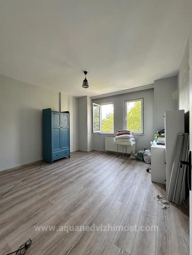 Village Centre And Within The Site 5 Rooms 1 Hall Rental House