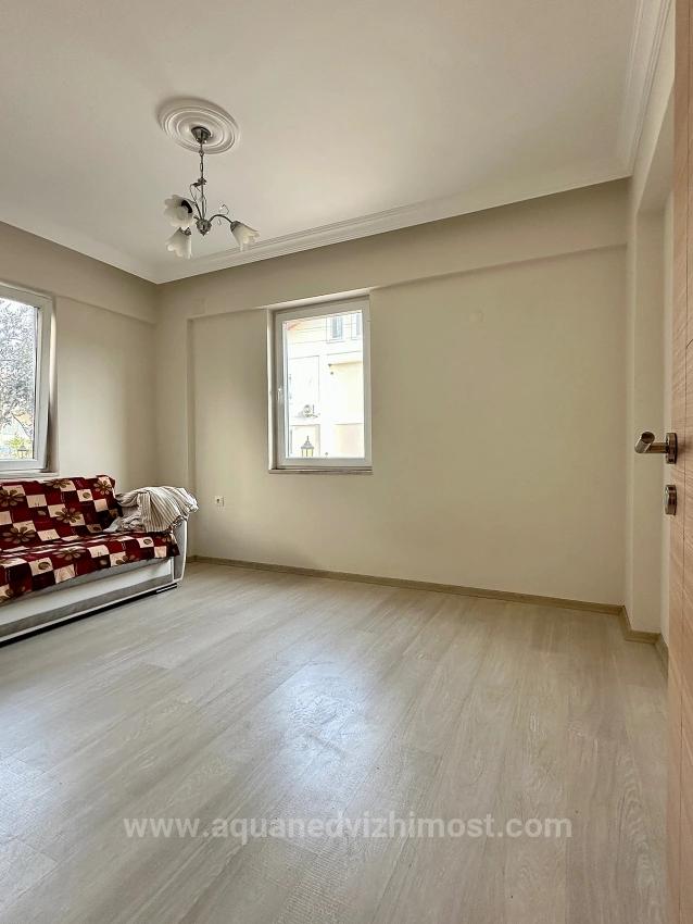 2+1 Garden Floor Flat For Sale In Köyceğiz Center