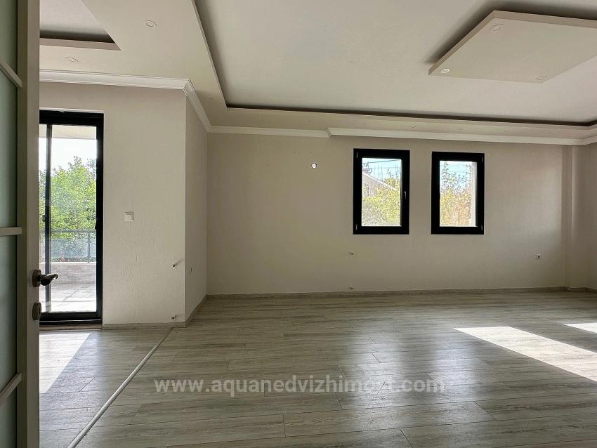 3+1 Rental Apartment With Master Bathroom On Garden Floor In Koycegiz