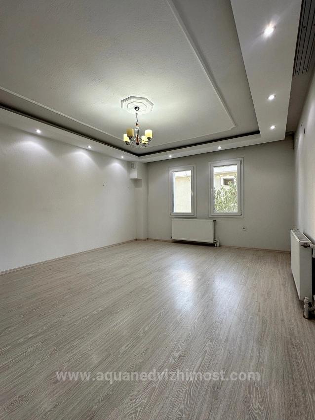 2+1 Rental Apartment With Pool, Central Heating And Large Balcony In Koycegiz