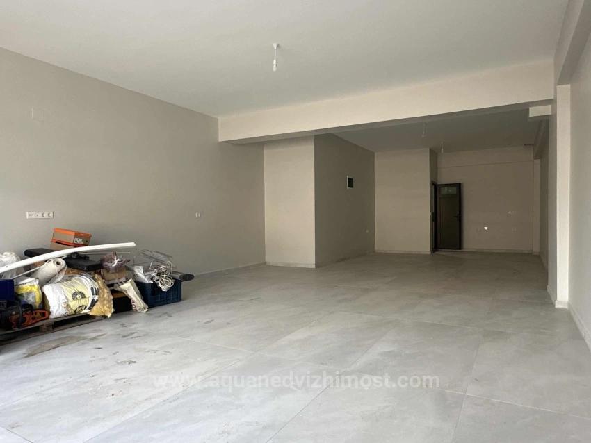 Верхняя Улица Топаллар На Главной Улице В Аренду Магазин / Торговое Помещение