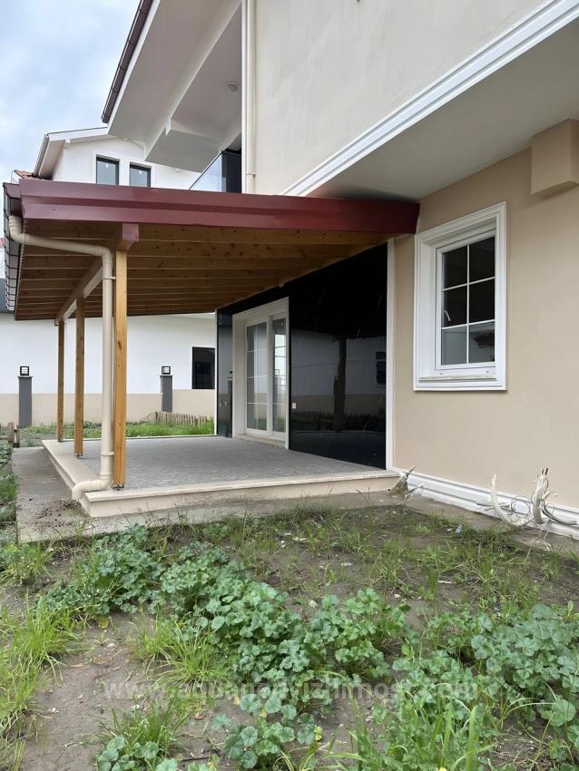 Квартира 1+1 С Садом На Продажу В Районе Кёйджегиз Гелишим