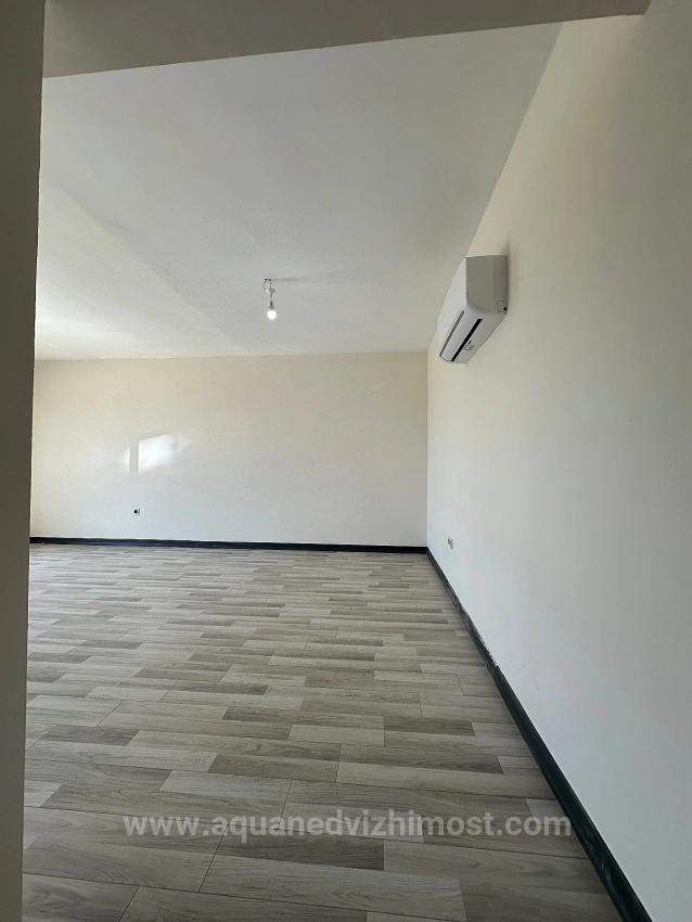 Köyceğiz De Site İcinde 2. Kat Tum Odalari Klimali 3+1 Kiralik Daire