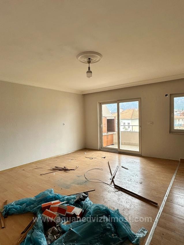 Köyceğiz Merkezde Kiralık Geniş 3+1 Daire