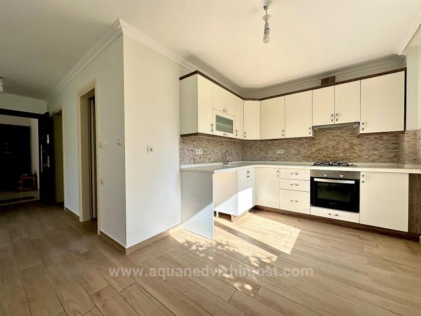 Köyceğiz Merkezi Konumda Kapalı Balkonlu Ve Klimalı 1+1 Daire