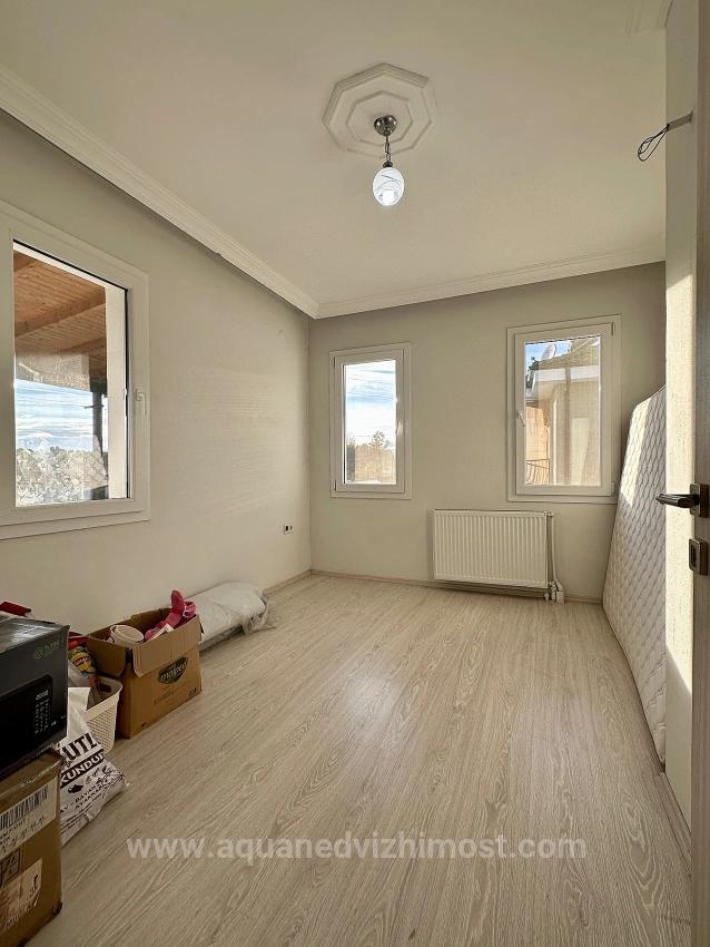 Koycegiz De Havuzlu, Kaloriferli Ve Genis Balkonlu 2+1 Kiralik Daire