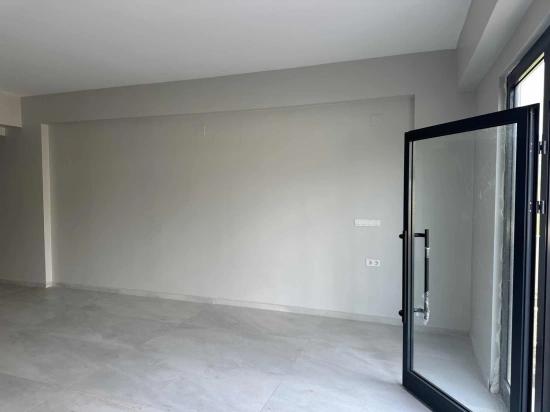 Toparlar Ana Cadde Üzerinde Kiralık Dükkan/Mağaza