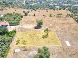 Zeytinalanında Göl Manzaralı 930M2 Hisseli Satılık Arazi