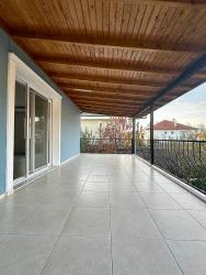 Koycegiz De Havuzlu, Kaloriferli Ve Genis Balkonlu 2+1 Kiralik Daire